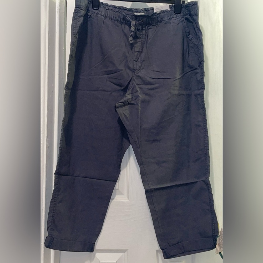 Woman’s Capris